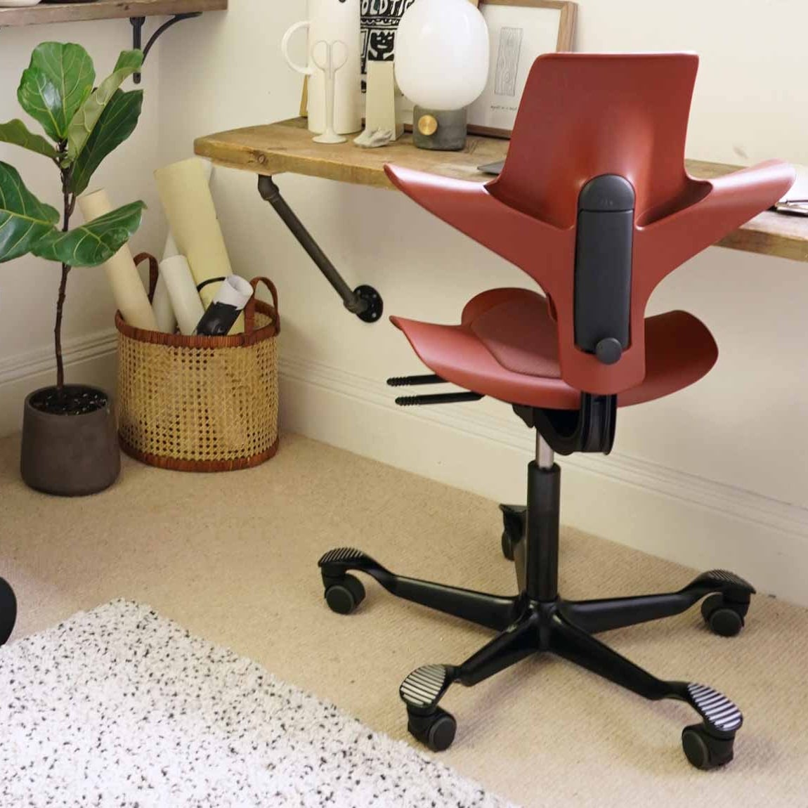 HÅG Capisco Puls 8010 Edizione Limitata Rondo Rosso, tessuto Rondo, altra vista
